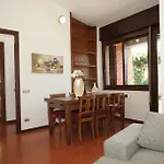 Red House * Cremia